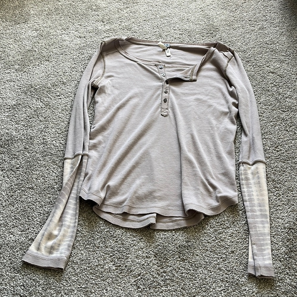Cute Free People long sleeve top
